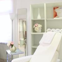 Behandlungszimmer Dr. med. Caroline Kim München